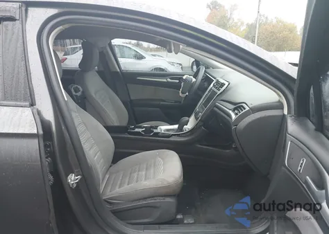 2016 Ford Fusion S z USA, uszkodzony, nr VIN 3FA6P0G7XGR190432